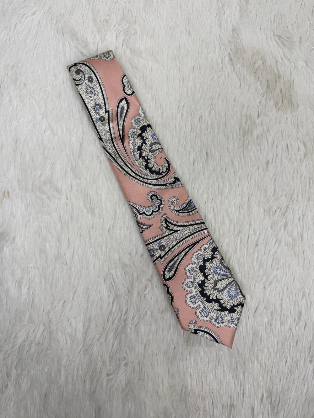 OSCAR DE LA RENTA / pink white paisley 100% silk tie